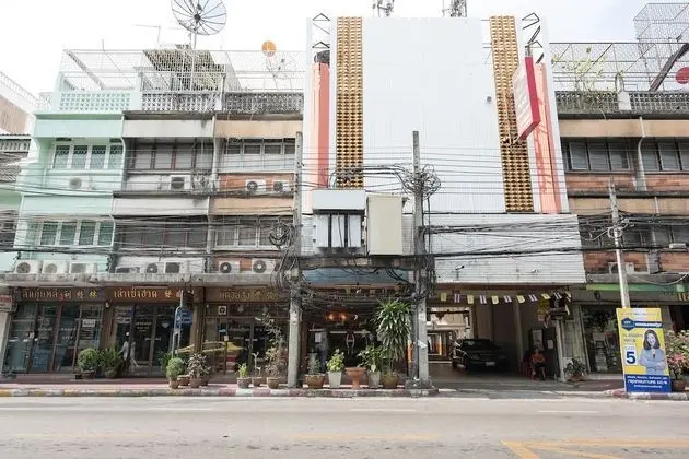 OYO 110 Old Town Hotel