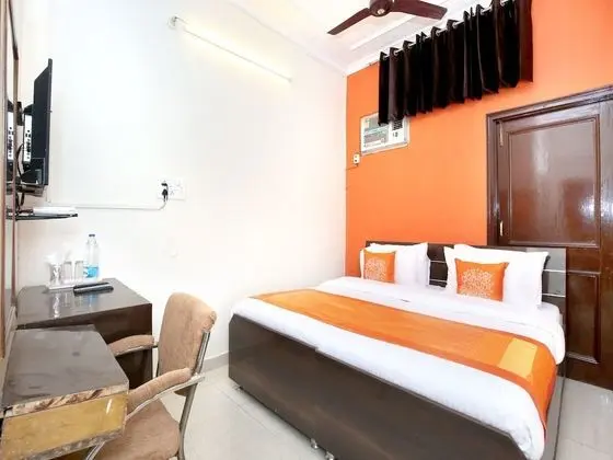 OYO 11073 Amar Guest House