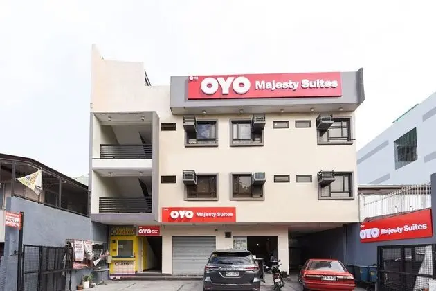 OYO 112 Majesty Suites - Dış Mekan