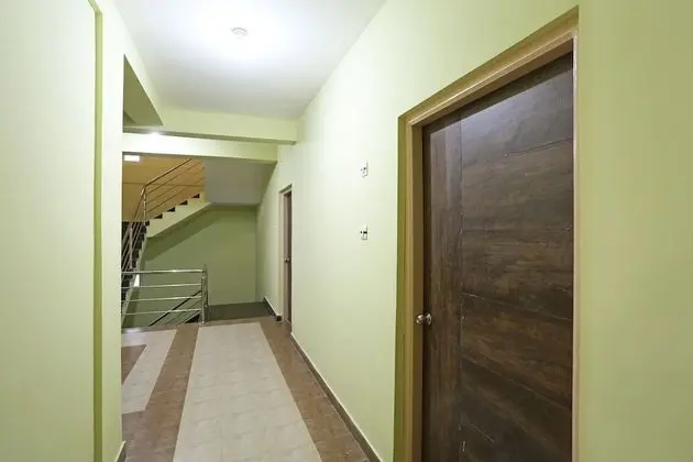 OYO 11343 Hotel Sai International - İç Mekan