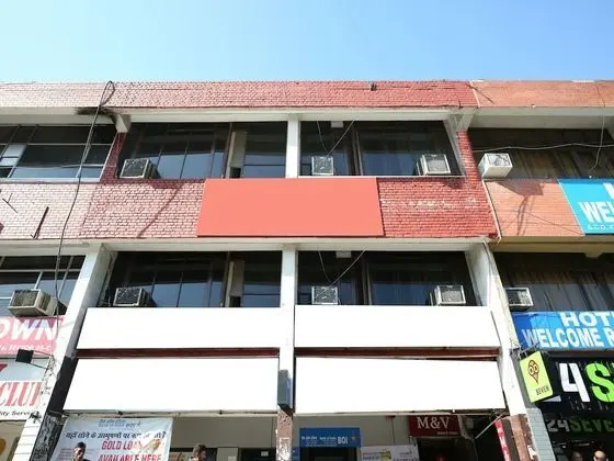 OYO 11371 Hotel M&V