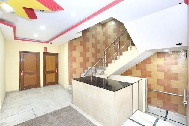 OYO 11377 Hotel Kings residency - İç Mekan