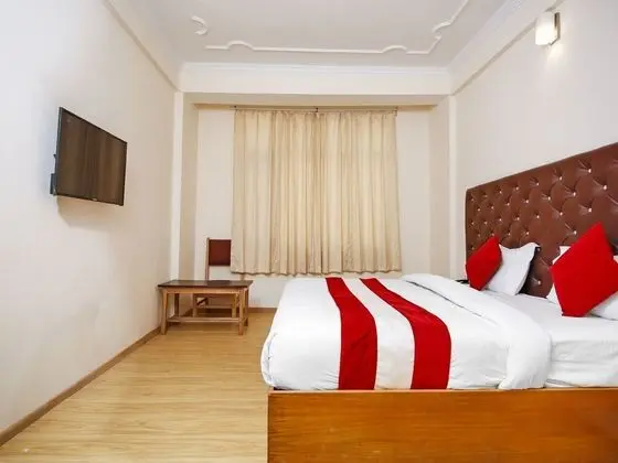 OYO 11388 Hotel Dimbir Regency - Oda