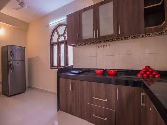 OYO 11424 Home Elegant 3BHK Villa Near Dona Paula Beach - Mutfak