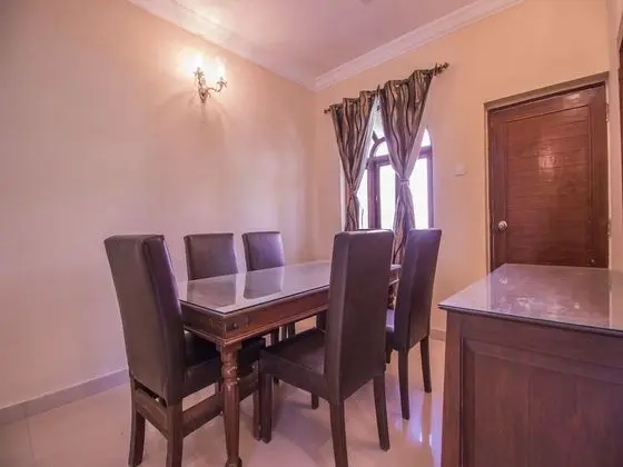 OYO 11424 Home Elegant 3BHK Villa Near Dona Paula Beach - Oda Düzeni