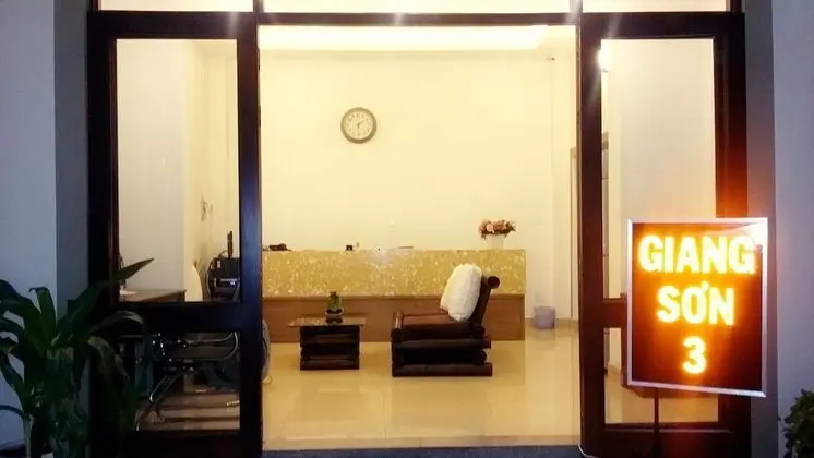 OYO 1144 Giang Son 3 Hotel - Dış Mekan