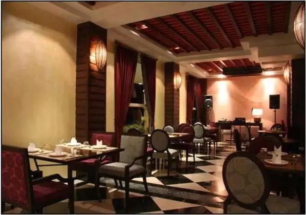 OYO 115 Rich Boutique Hotel