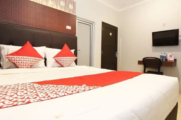 OYO 1157 Ant Home