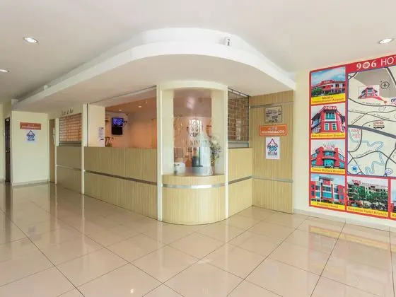 OYO 1158 906 Airport - Lobi