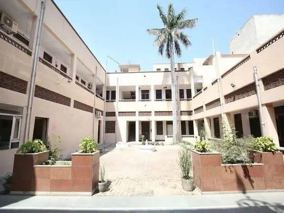 OYO 11595 Hotel Roxy