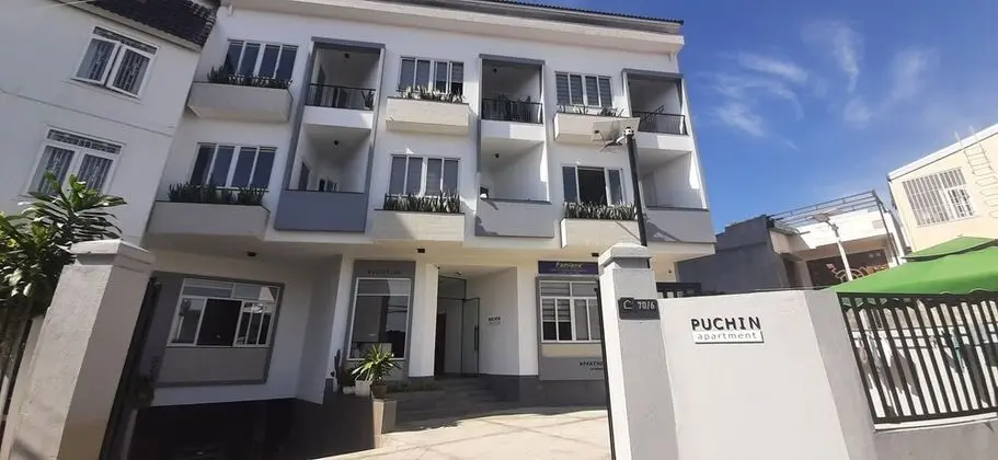 OYO 1161 Puchin Hotel And Apartment - Dış Mekan