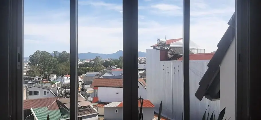 OYO 1161 Puchin Hotel And Apartment - Oda Manzaraları