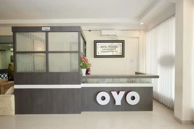 OYO 1164 Edotel Mahligai By Smkn 2 - Lobi