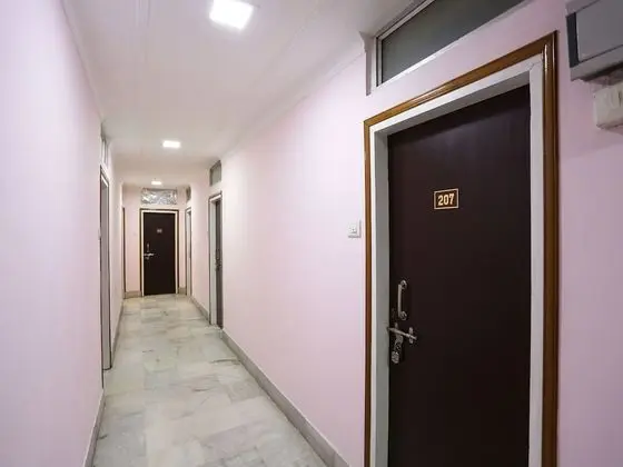 OYO 11715 MCC Guest House - Lobi