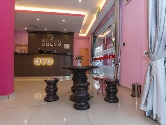 OYO 1172 Hotel Shlyo