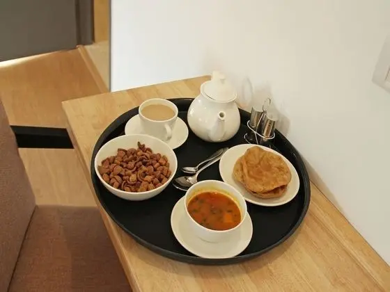 OYO 11750 Hotel Starz - Yerinde Yemek