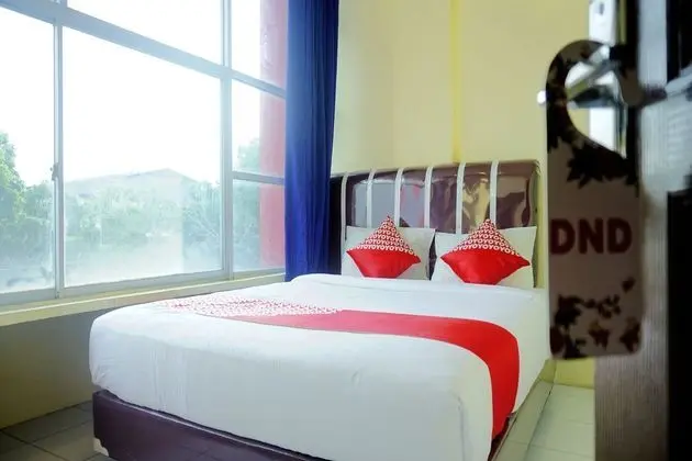 Oyo 1192 Lotus Inn