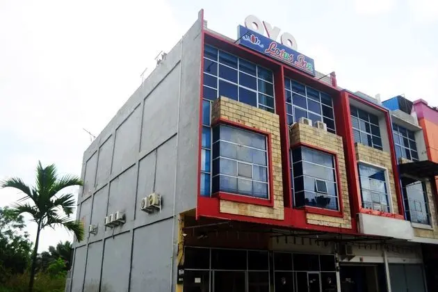 Oyo 1192 Lotus Inn