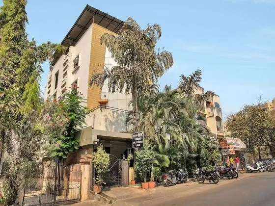 OYO 12020 Hotel Ratna Regency - Dış Mekan