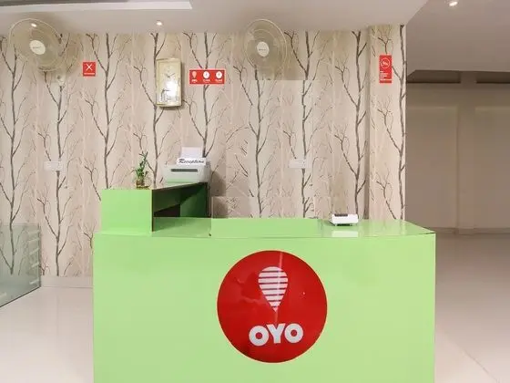 OYO 12085 The Greentown Inn - Lobi