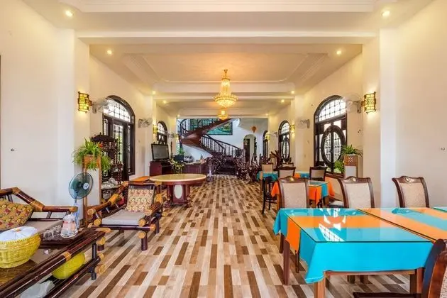 OYO 121 Nipa Riverside Villa - Lobi