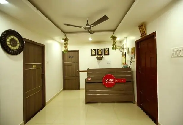 OYO 1223 Maruthi Residency - Lobi