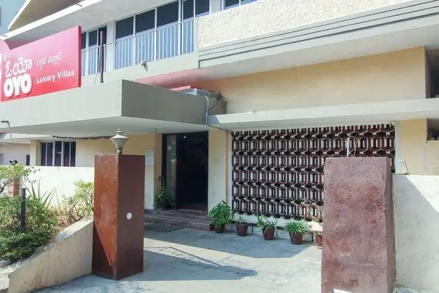 OYO 12237 Luxury Villas