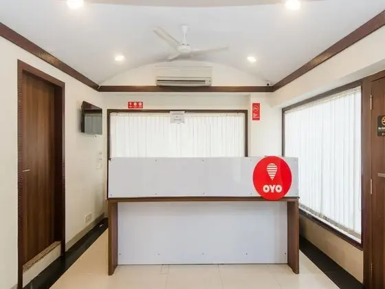OYO 12349 Imperial Plus - Lobi
