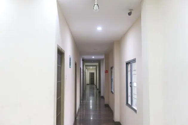 OYO 1246 Raaj Residency - Lobi