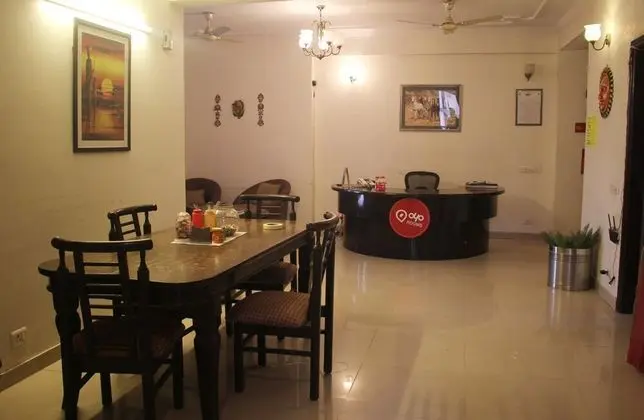 OYO 1262 Apartment near Medanta - Lobi