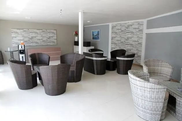 OYO 1265 Zamrud Hotel - Lobi