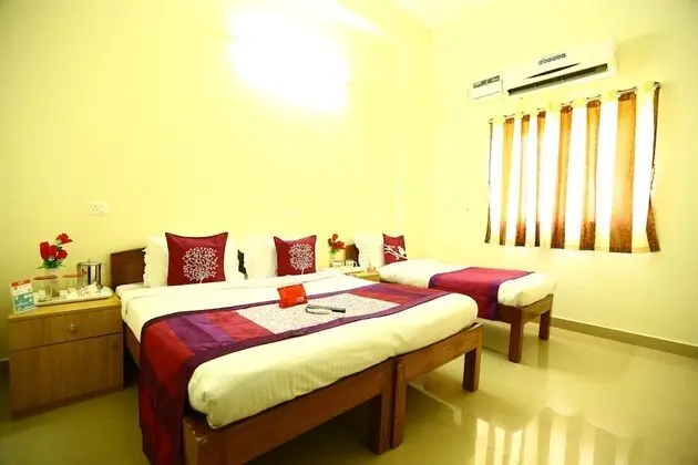 OYO 1272 Hotel Parkview INN