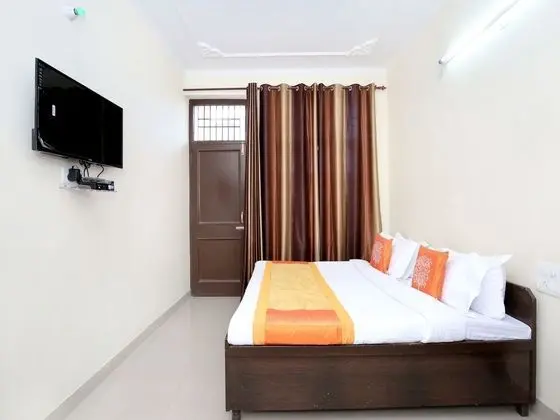 OYO 12734 Home Valley View Studio Kasauli
