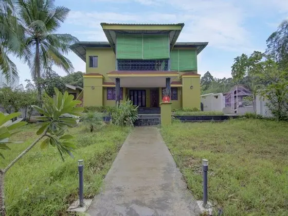 OYO 12812 Four Seasons Villa