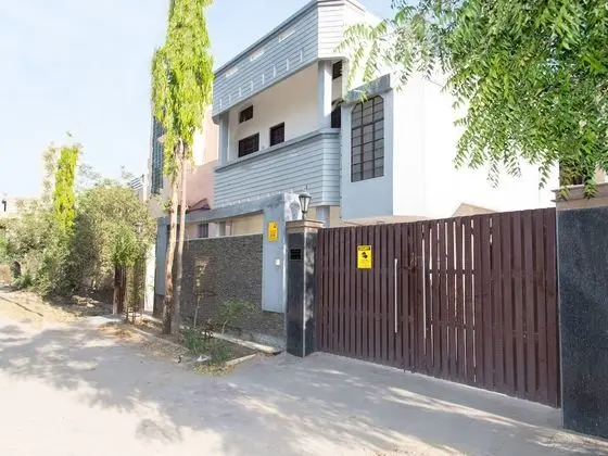 OYO 12830 Home Charming 3BHK Villa Airport Road - Dış Mekan