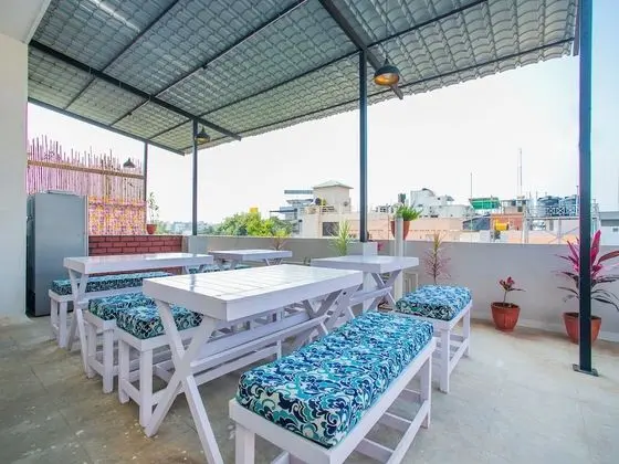 OYO 12962 Mafroosha Corporate Suites - Yerinde Yemek