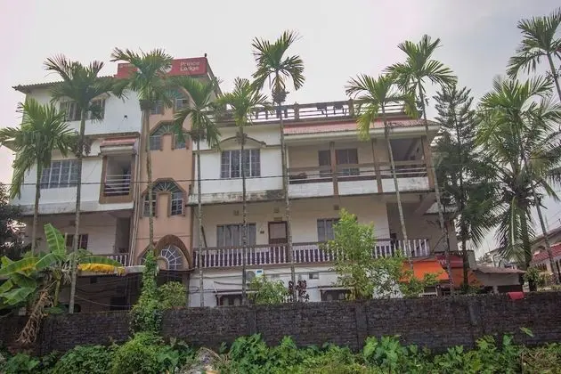 OYO 12992 Prince lodge