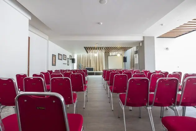 OYO 1301 Hotel Grand Citra - İş / Konferans