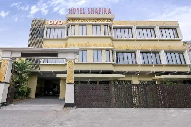 OYO 1309 Hotel Shafira