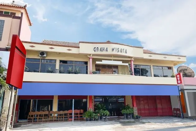 OYO 1312 Graha Wisata Hotel