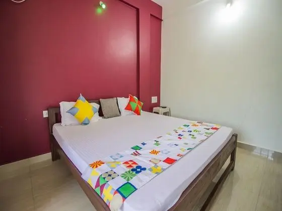 OYO 13147 Home Studio With Balcony Morjim Beach - Oda