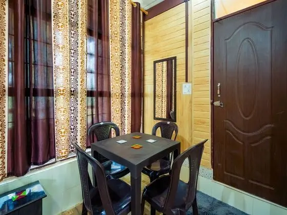 OYO 13254 Home Hill View 3BHK Mussoorie Bypass - Yerinde Yemek