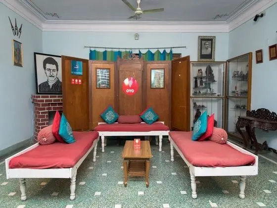 OYO 13287 Home Heritage Stay Fateh Sagar - Oda Düzeni