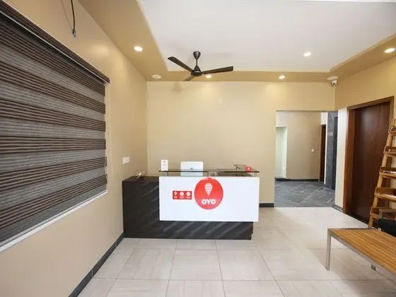OYO 13302 Hotel Ashvattha - Lobi