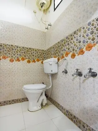 OYO 13347 Home Studios Kasauli - Banyo Tipleri