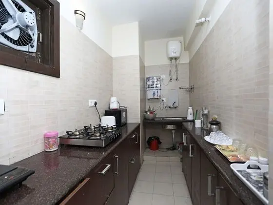 OYO 13427 Home Luxury 3BHK Near Mall Road - Mutfak