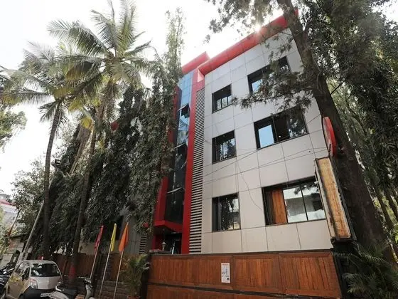 OYO 13477 Sreemaa