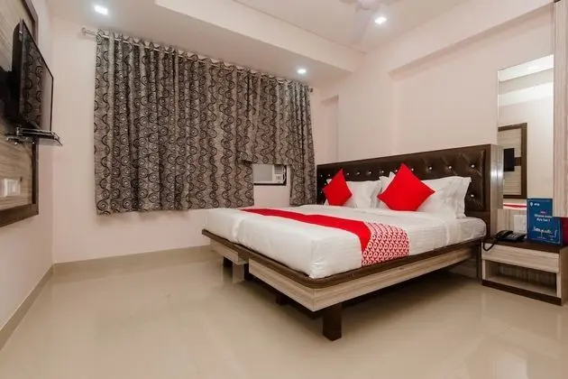 OYO 13511 Hotel Gems - Öne Çıkan Resim