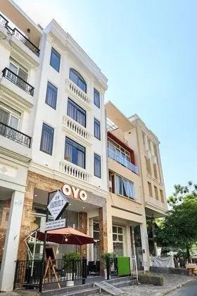 OYO 136 Aparthotel 75 - Dış Mekan