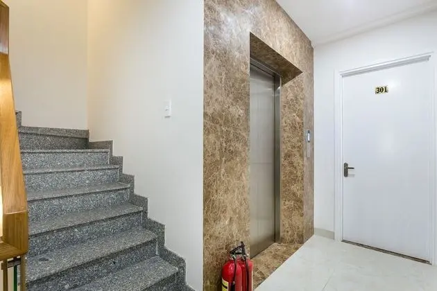 OYO 136 Aparthotel 75 - İç Mekan